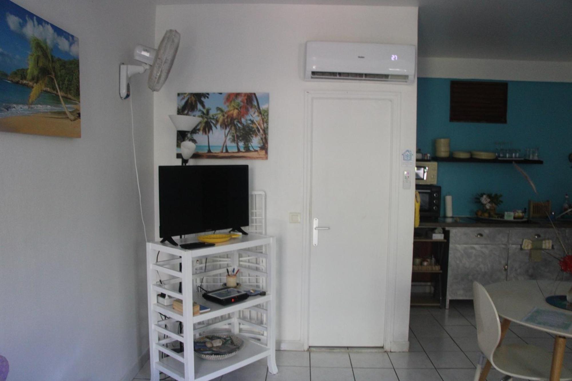 Le Colibri Et Le Frangipanier Appartement La Trinité Buitenkant foto